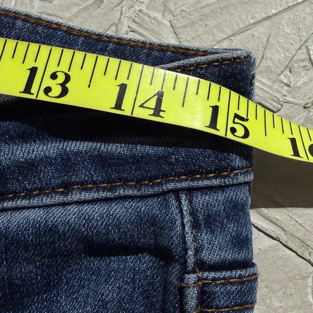 Kut From the Cloth Reese High Rise Straight Leg Blue Jeans SZ 4 30x26 Distressed - Picture 9 of 9